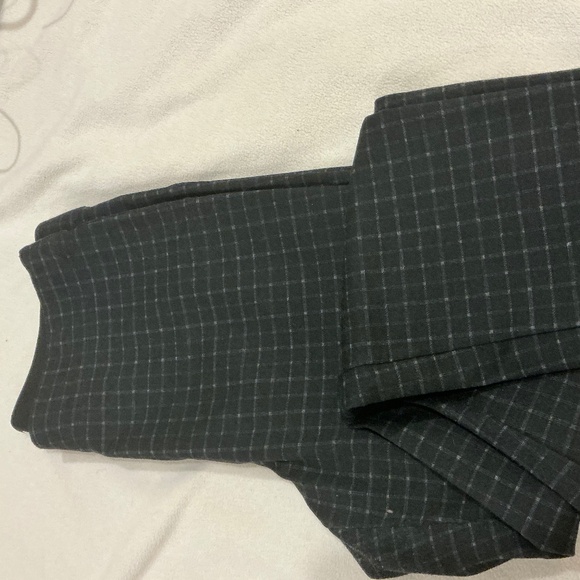 Max Studio Size Large pull on pants black and grey plaid - Picture 1 of 6